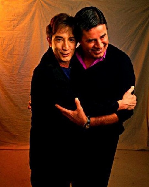 What a great photo of JL and Martin Short! Source: Classickat