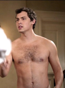 hairycelebs:  John Francis Daley Thanks for