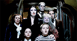 murder-a-la-mod:The Addams Family, 1991.