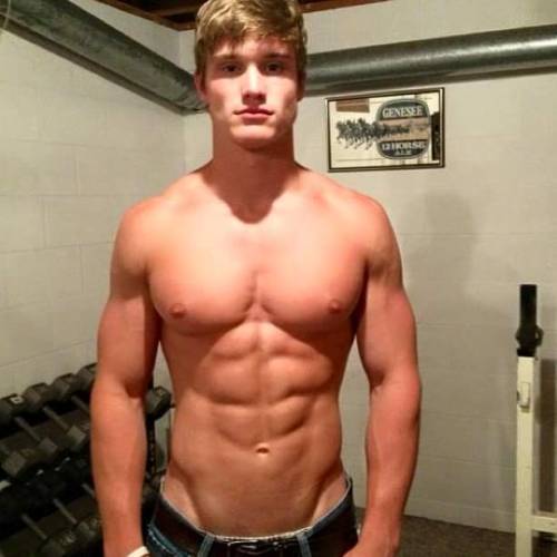 musclepuppy:  💪 Gymspiration of the Day