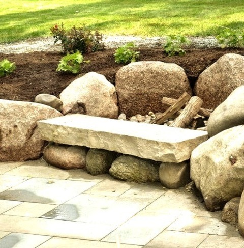 Rustic Landscape - Natural Stone Pavers