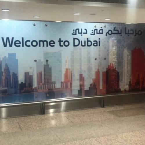 18 hours laters, we finally made it!!! Dubai#BlackGirlsTravel #SSU19 #HBCUgrad ‍ (at Dubai, United