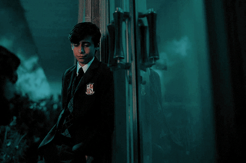 Aidan Gallagher As FIVEThe Umbrella Academy | Season 2
