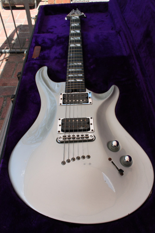 ...........GUITAR:LUST............