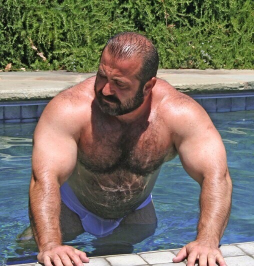 gymbear:  Luke Mills  I&rsquo;ve reblogged real life Mario so many times I forget