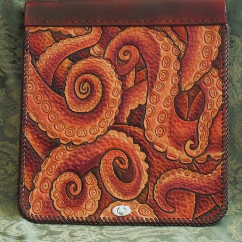 steampunktendencies:  Leather Work by Simon Norris 