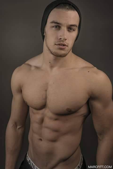 anna-sixpacks:  Marc fitt. The reason I started getting obsessed with the gym