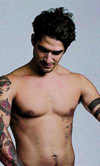 male-and-others-drugs:  🔵 Tyler Posey 🔵