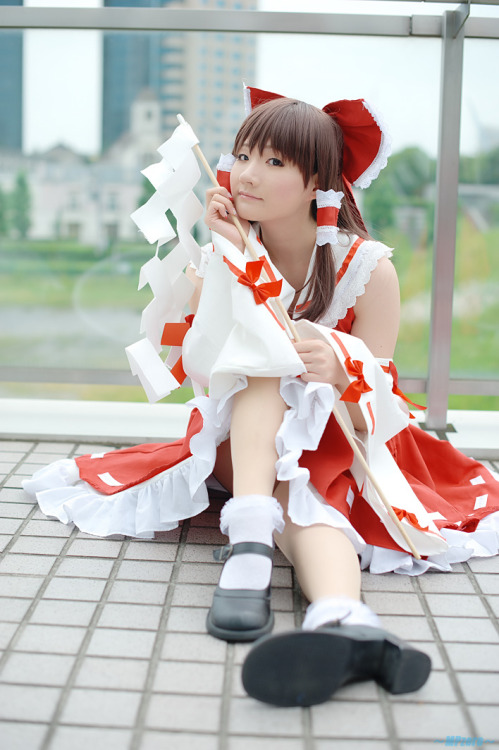 Touhou Project - Reimu Hakurei (Kishigami Hana) 1-3