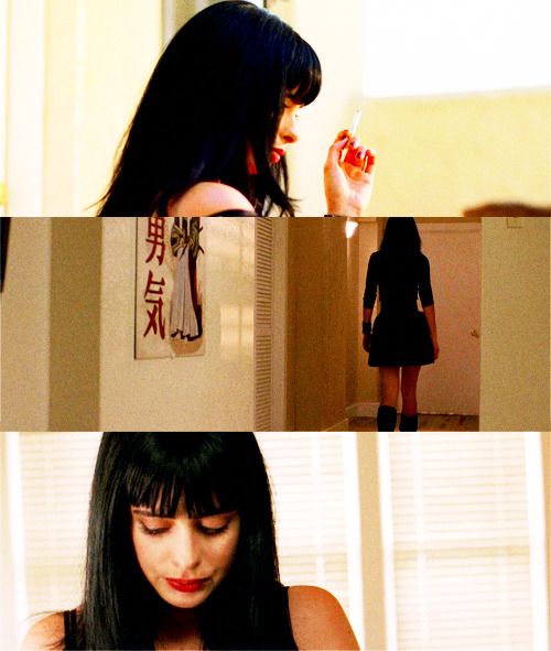  Okay, so the universe took her to a door.  ahora sí quiero ver Breaking Bad D: