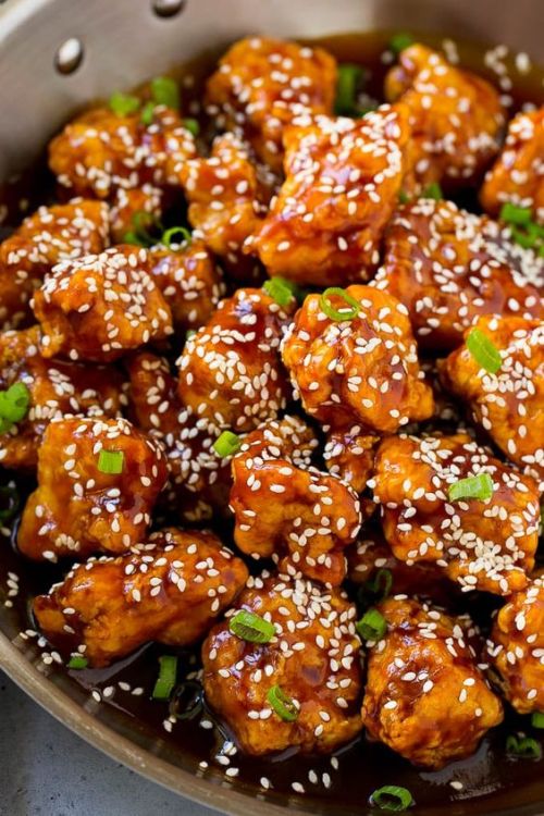 yummyfoooooood:Sesame Chicken Retain water for a week it’s so good- Food Porn!