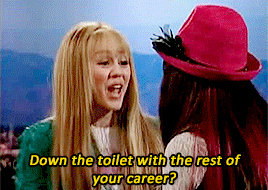 papertownsy:  10 Years of Hannah Montana (March 24th 2006) 