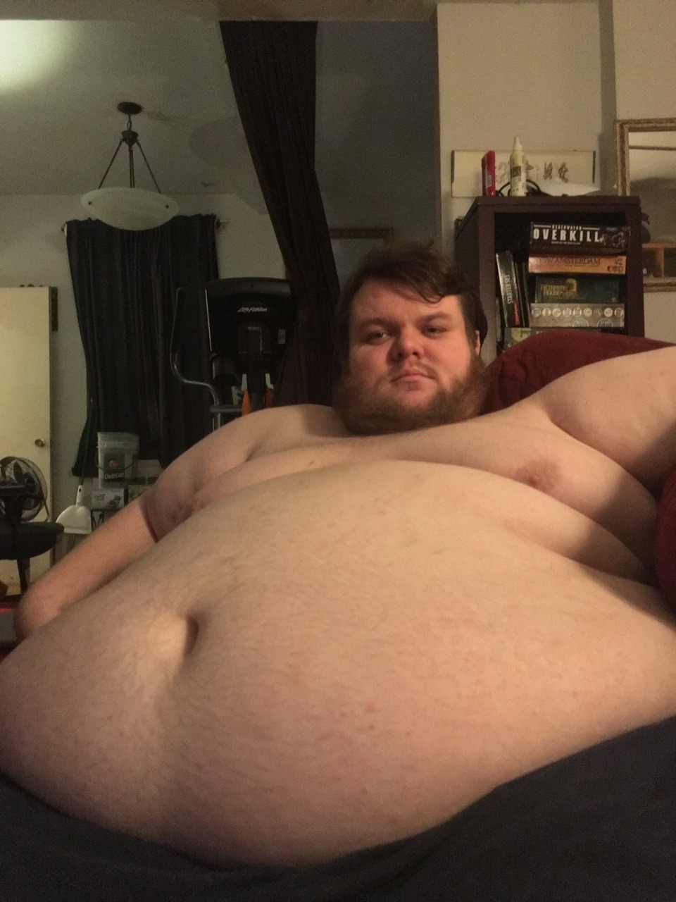 fatbestfriend:   Can you guess my sexy secret? 😉  I’m filled with thousands