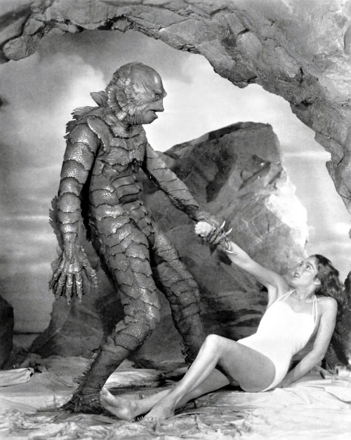 Julie Adams & The Creature From the Black Lagoon, 1954.