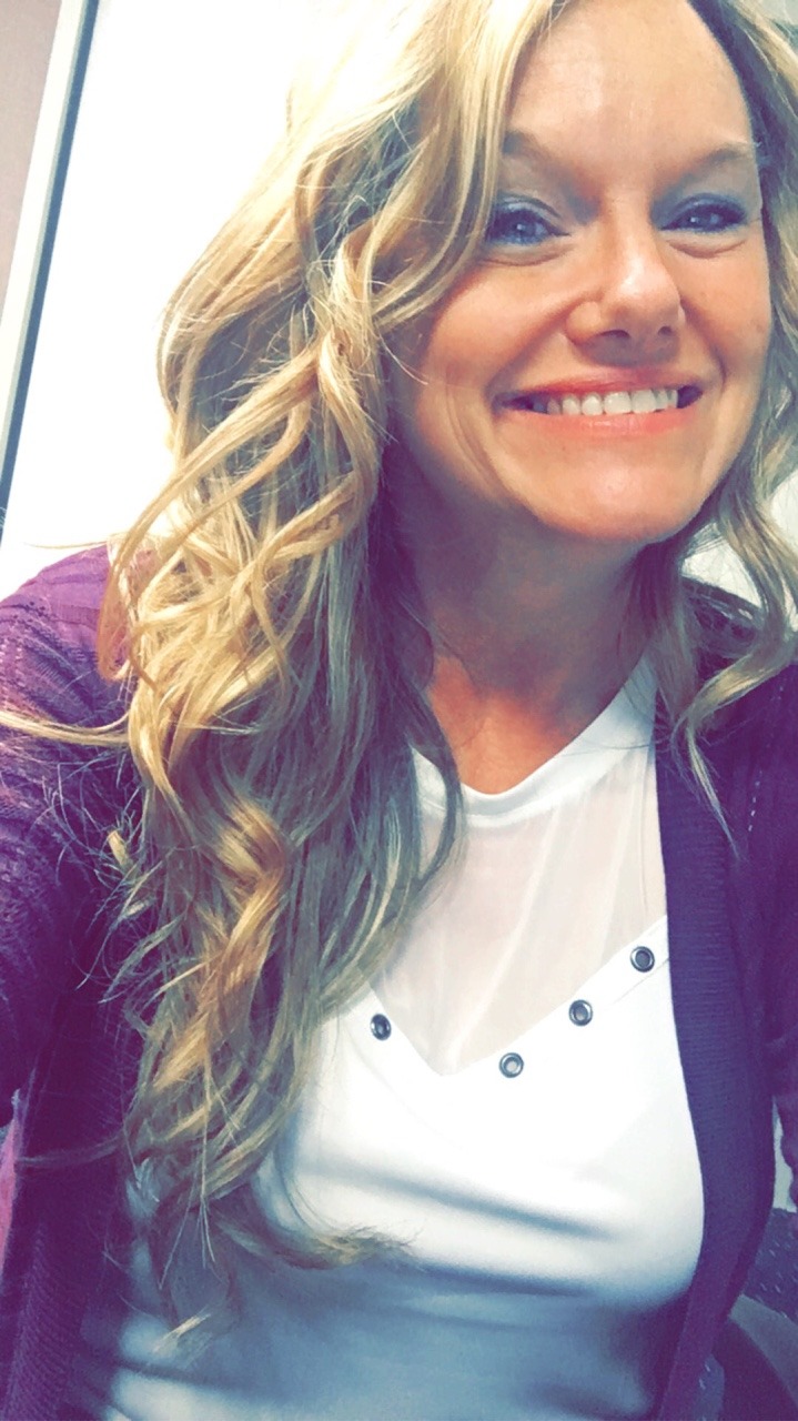 xjustxjanex:  Never one to pass up the opportunity to give a smile … I was tagged