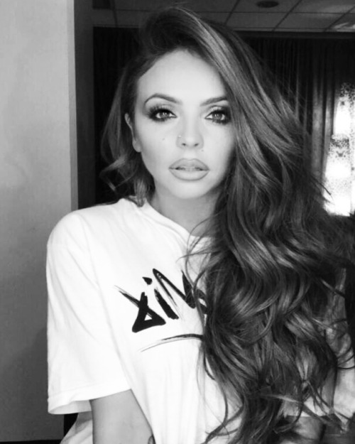 littlemixalways: jesynelson: When @krystal_iammakeup gets her hands on your face ♥️