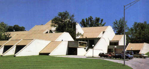 xoverit:Huntsville-Madison Health Center. Huntsville, AL. (1981)