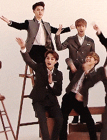 chenchenthedancingmachine:  kais-assets:  A sweet reminder of those who we stan.  I’m proud to dedicate my blog to the second GIF 