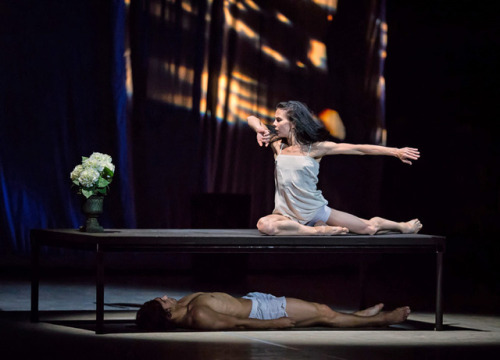 Natalia Osipova and Ivan Vasiliev in Facada, Solo for Two, August 2015. © Souheil Michael Khoury. Af