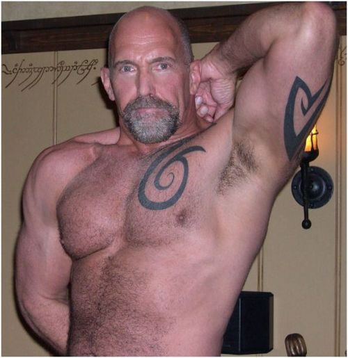 fuckyeahdaddies: