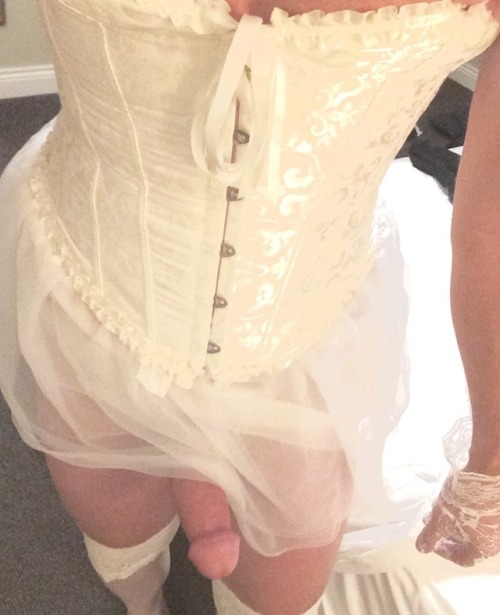 the00000: sohard69white: Wedding night I want to be a sissy bride for my wifes lover.