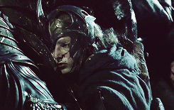 ohsofili:drinkyouriodine asked: elves or dwarves?