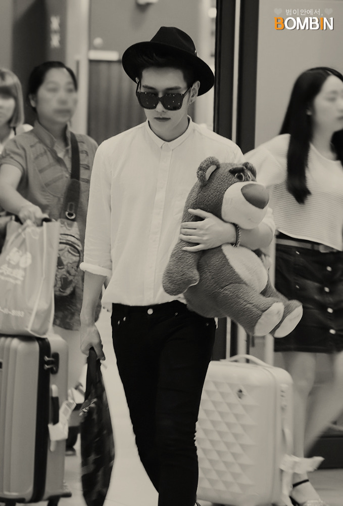 fuckyeahbbomb:  [140715] cr.: Bomb In / DO NOT EDIT