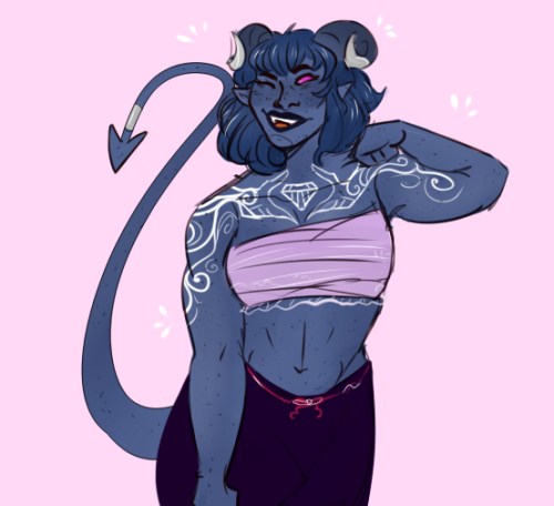 sevenredrobes: kissingagrumpygiant: [ID: Fanart of Jester from the hips up against a pale pink backg