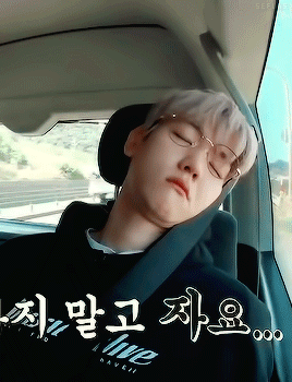 sefuns:Baekhyunee recharging by singing and sleeping // EXO Climb the Ladder Travel the World ✧ EP16