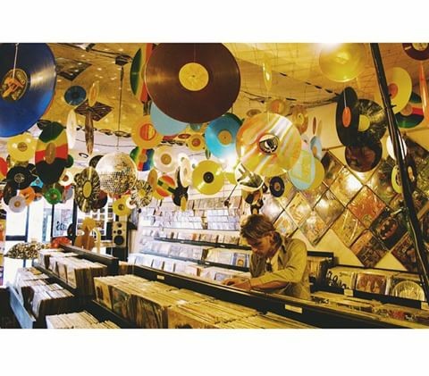 all-vintage-addiction:  ∆