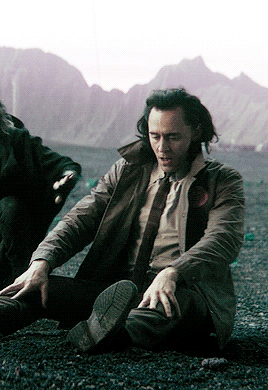 lokihiddleston:   › request by @lokiperfection