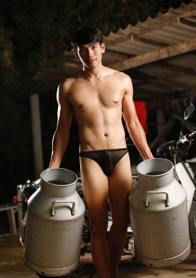 teeyakdon:  I want him to deliver milk to me … ^_^