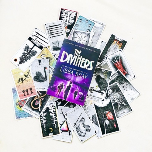 laughinglistener:Been reading this book and LOVE IT so far even though I got slightly distracted whe