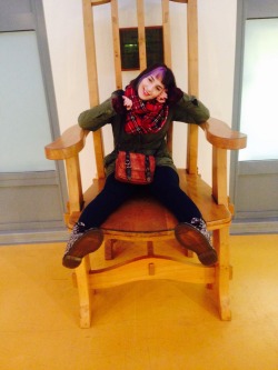 averyconfusingcouple:  This big chair makes me feel really little ^_^ 