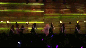 maichi and momorun fighting for momoka