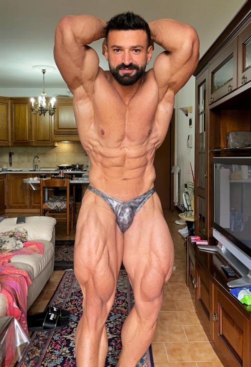 Mustafa Yildiz Does Things To Me! Look At Him! Hot Hot Hot!!!
