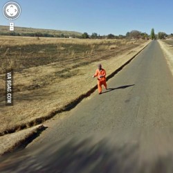 9gag:  So I found an escaped convict on street