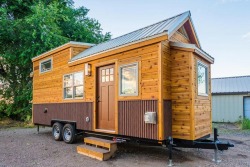 voodooprincessrn: dreamhousetogo:  Francelia’s Tiny House by MitchCraft Tiny Homes  Soooo cute 