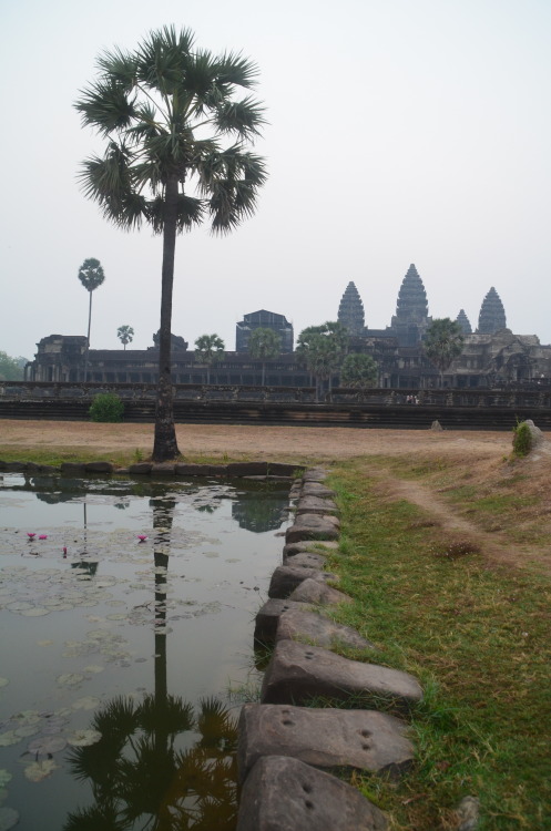 poussieresdempires: Angkor Wat, Cambodge (by Félix le Masne)