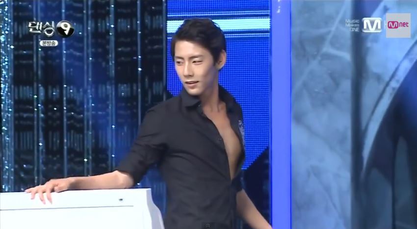 fuckyeahwhysoserious:  Those little perks while watching Dancing 9… Silly Myungkyu,