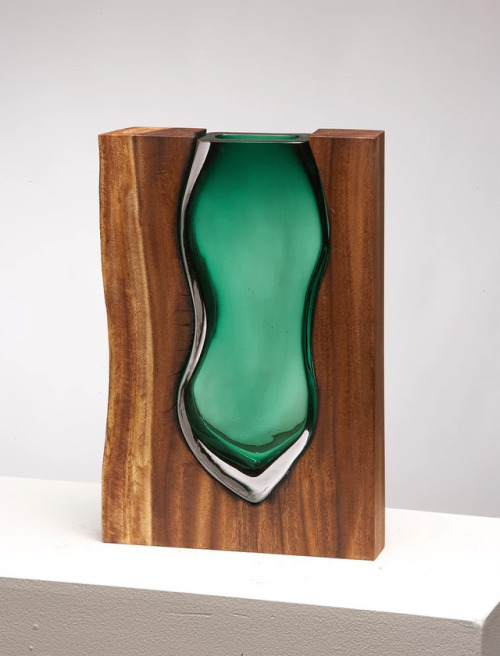 Imperfectly Perfect Vases Made of Glass and Wood Scott Slagerman and Jim Fishman came together to cr