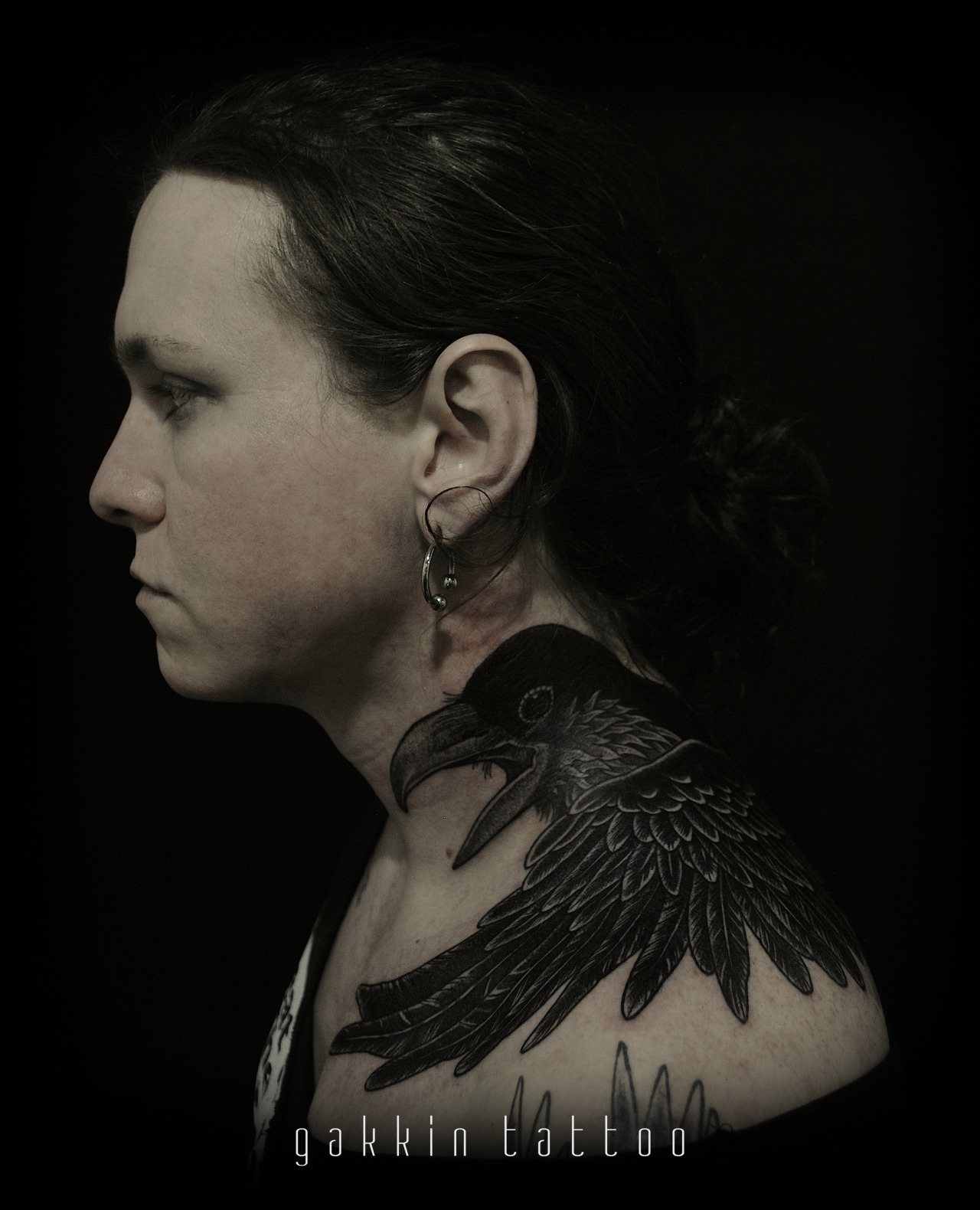 KYOTO HARIZANMAI TATTOO  Raven on Laura Jane Grace freehand work in