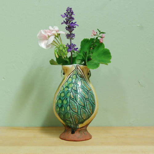 Handmade Bud Vase // LauraNaveCeramics