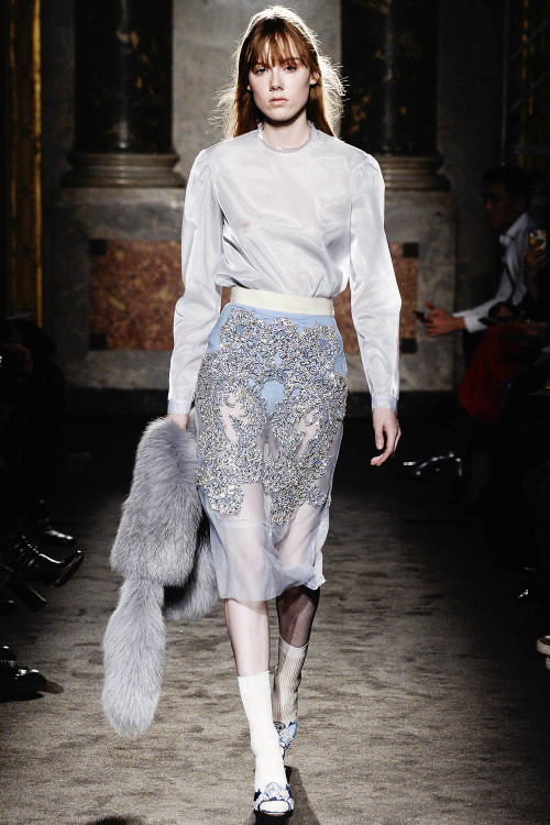 couture-day:    Fall/Winter 2016-17 Francesco Scognamiglio   