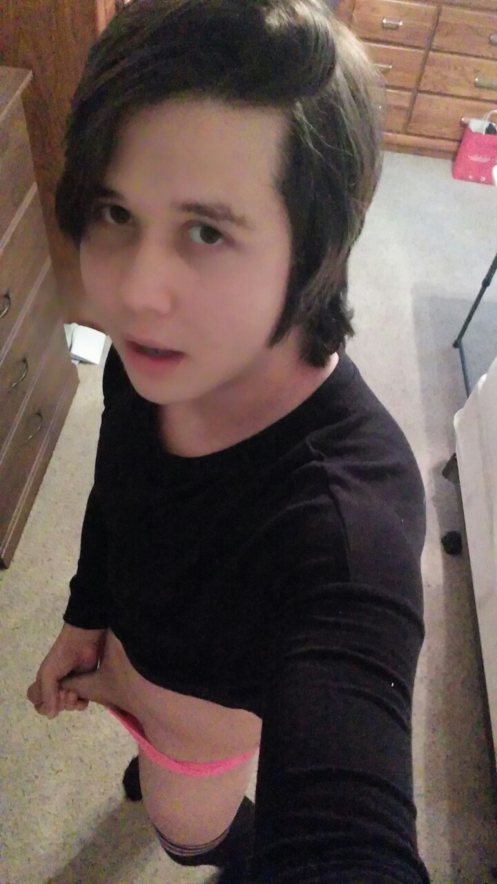 adorathekitty:  Next set is gonna be lewd, are ya readeh?