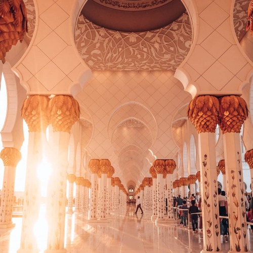 laserrenissima:Sheikh Zayed Grand Mosque, Abu Dhabi, United Arab Emirates ~ Simona Modica