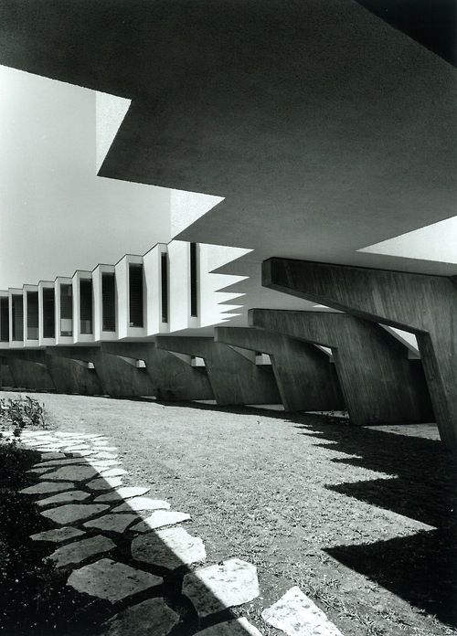 threecheersfortheundertaker:  Mivtachim Sanitarium, designed by Jacob Rechter - photograph: Amnon Rechter. 