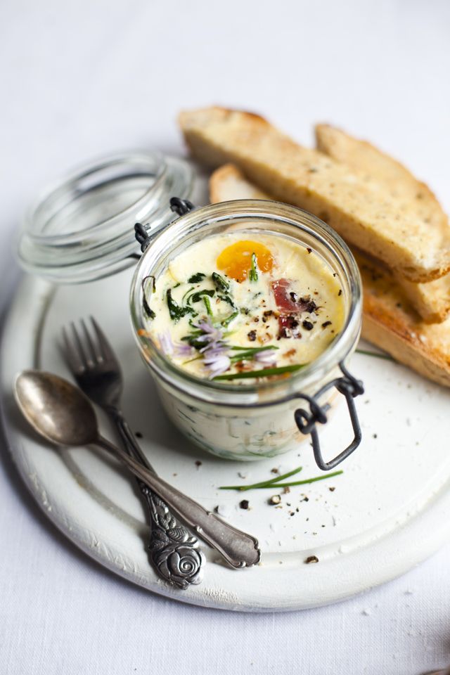 intensefoodcravings:  Baked Eggs with Spinach and Ham