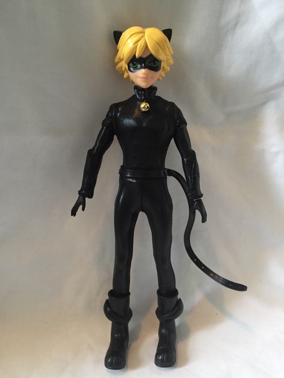 Lot de 3 figurines BANDAI Miraculous Adrien, Chat Noir et Plagg - S