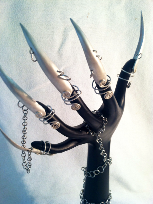 hamfootsia:  littlebluetugboat:  Oh yes- claws :D here hamfootsia you can see them better now. I made them a few years ago. My teach was gracious enough to allow me to use 趚 worth of sterling silver for them.  ( I think my metal skills is why I got